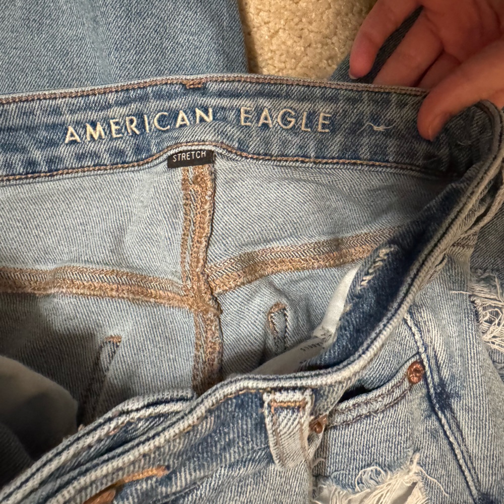 American Eagle Distressed Mom Jean - Picture 5 of 5